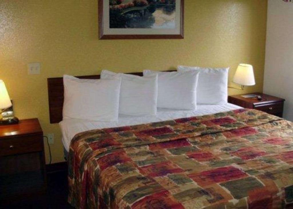 Rodeway Inn Salina