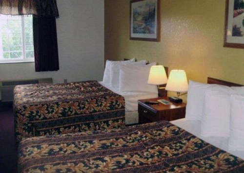 Rodeway Inn Salina image 3
