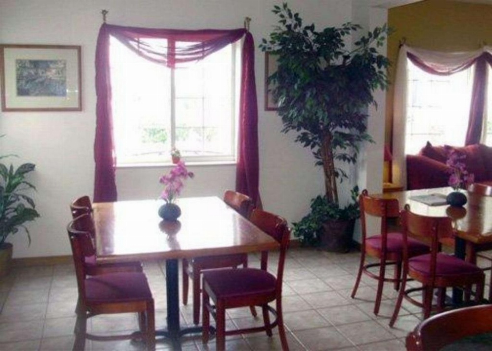 Rodeway Inn Salina Image 7